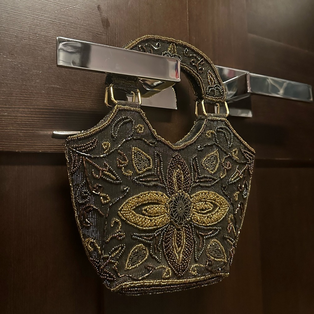 Vintage Embroidered Beaded Handbag